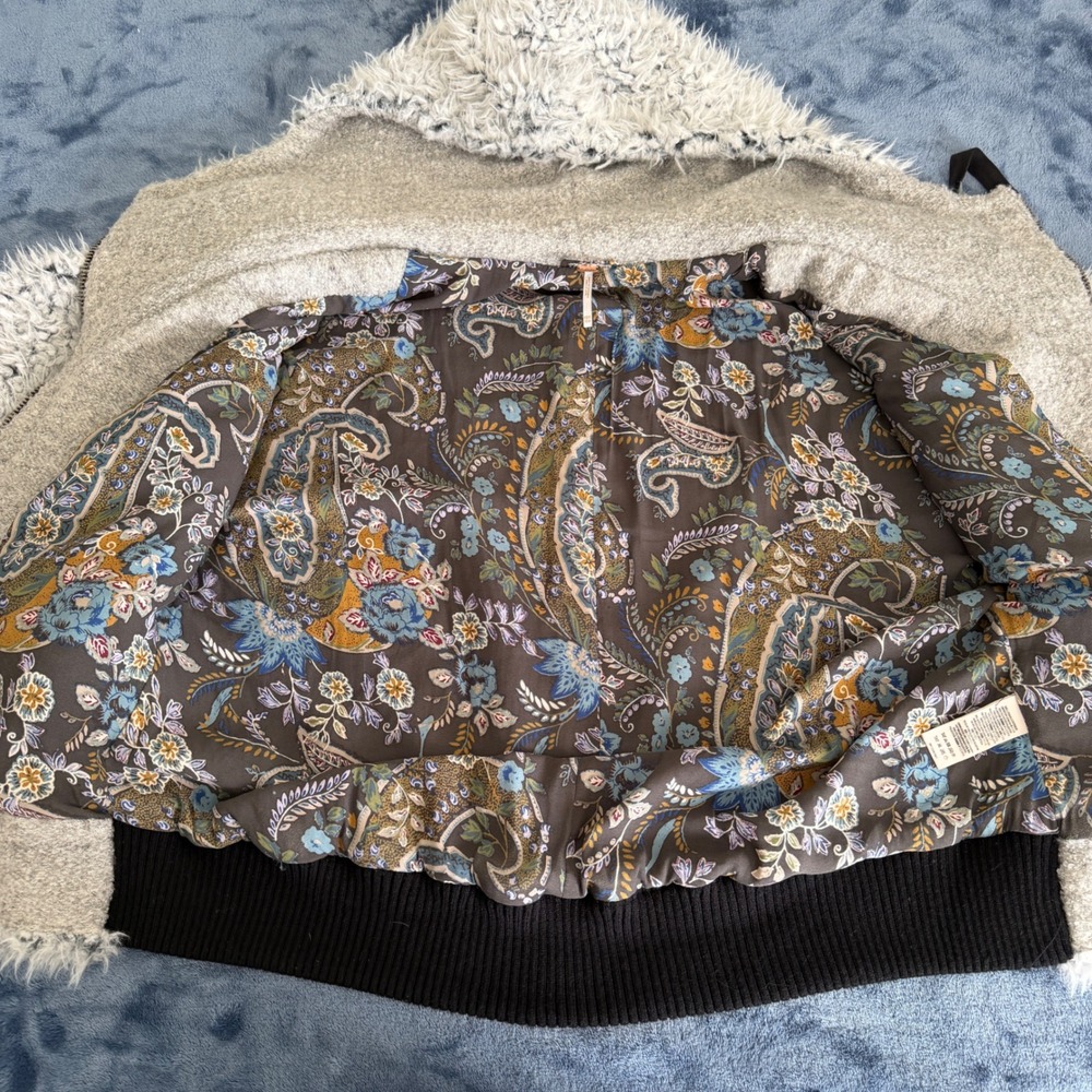Free People Zip Hoodie Women's XS/S Gray Shaggy Faux Furry Paisley Bomber Jacket - Picture 5 of 10